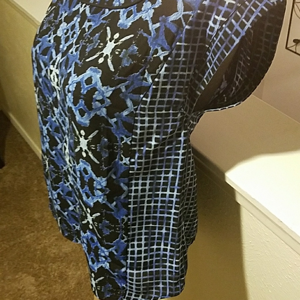 Geometric top - Picture 3 of 8