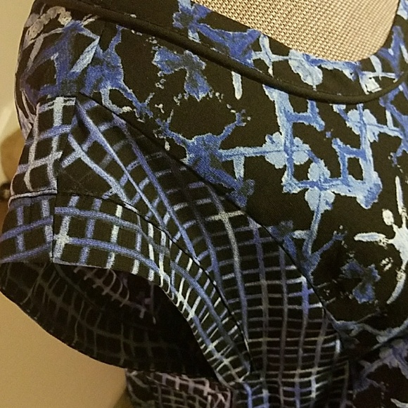 Geometric top - Picture 2 of 8