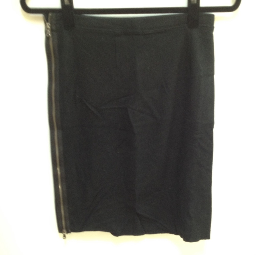 SEXY GAP ZIPPER SKIRT