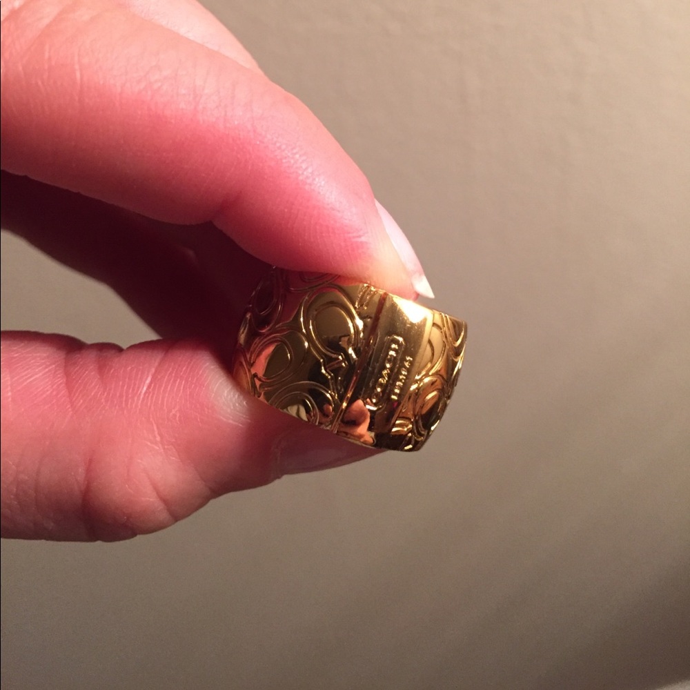 14k Gold Coach Ring
