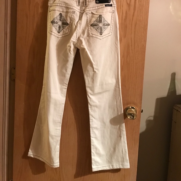 White Jeans - Picture 2 of 4