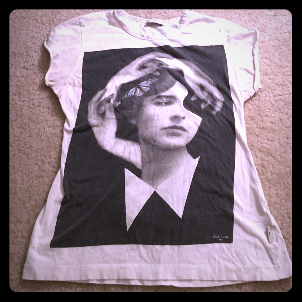 Artistic tee