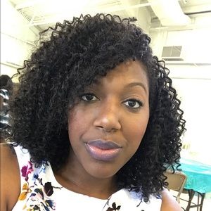 Meet your Posher, Kayla