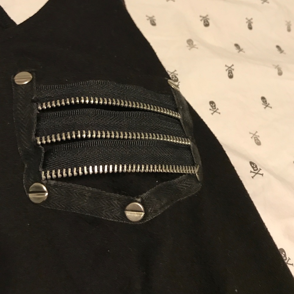 Tank top - Picture 2 of 3