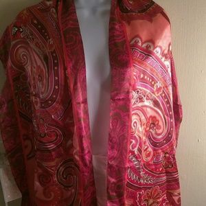 D20- Anne Klein Beautiful Silk Paisley Print Scarf