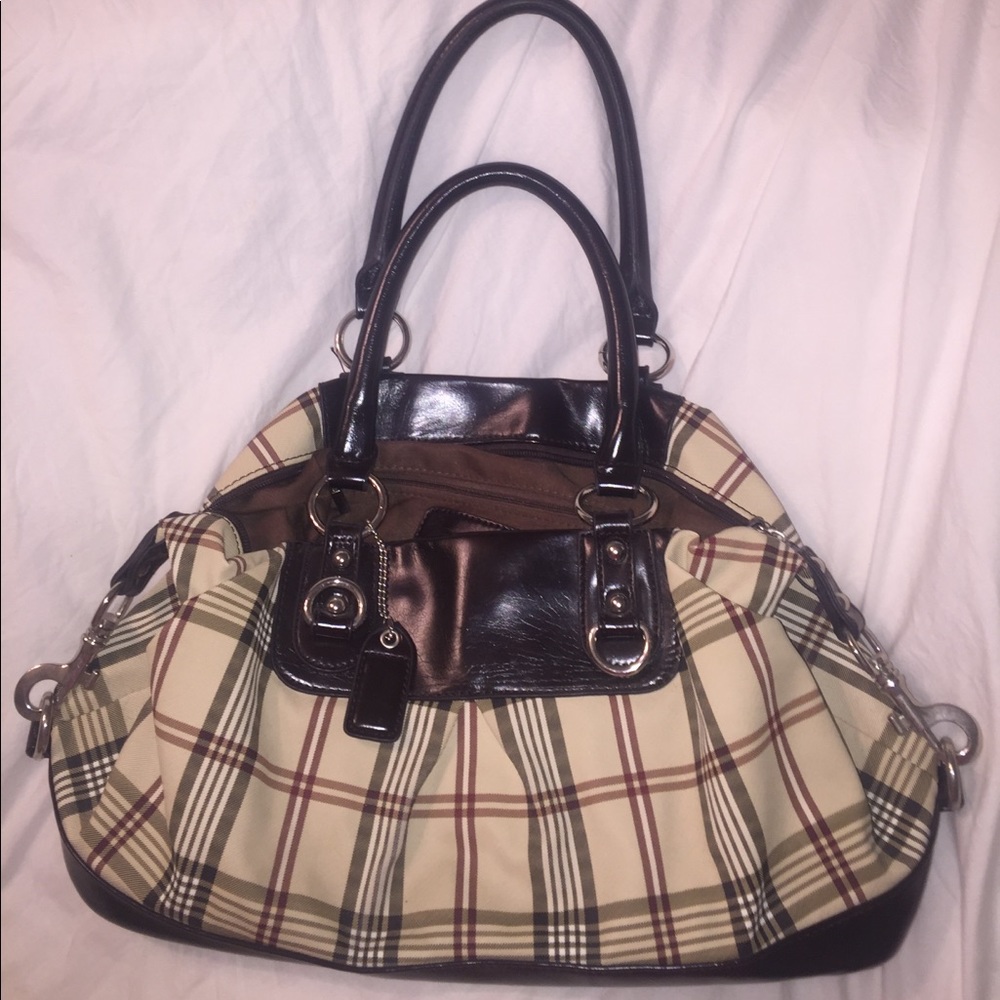 patterned pocketbook