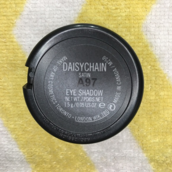 M•A•C Cosmetics Daisychain Eyeshadow - Picture 3 of 3