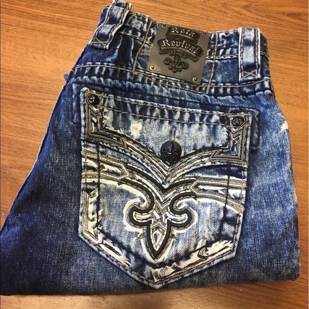 Rock Revival Straight 32