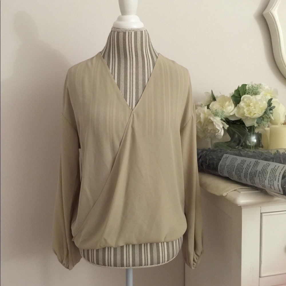 Beige xs top