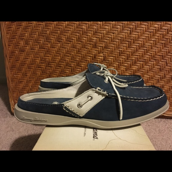 Shoes - Picture 2 of 4