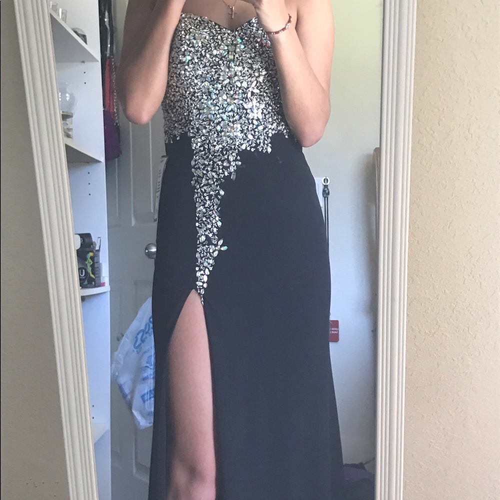 PROM DRESS