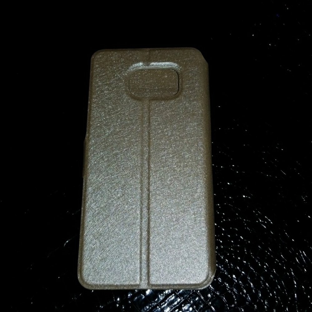 Phone case - Picture 2 of 4