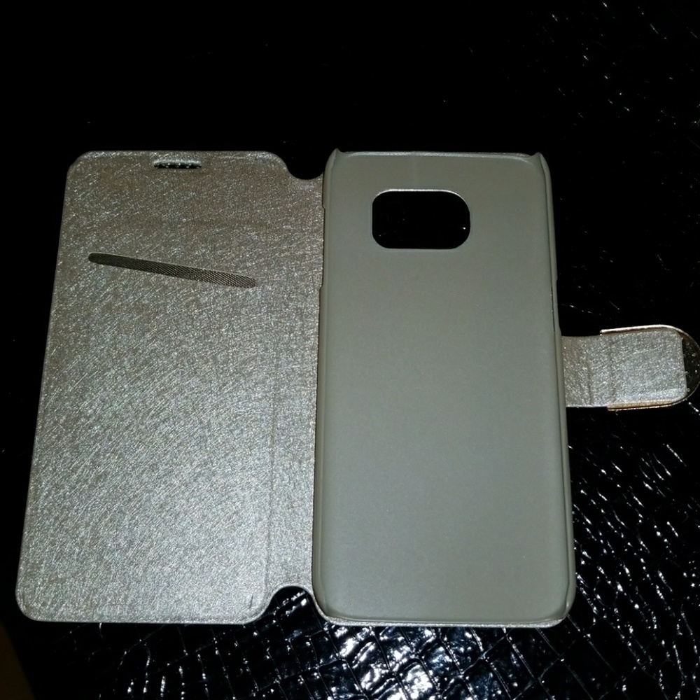 Phone case - Picture 3 of 4