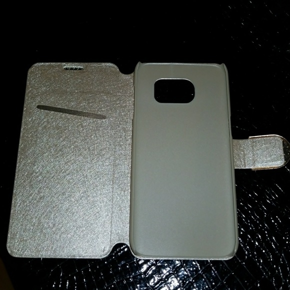 Phone case - Picture 3 of 4