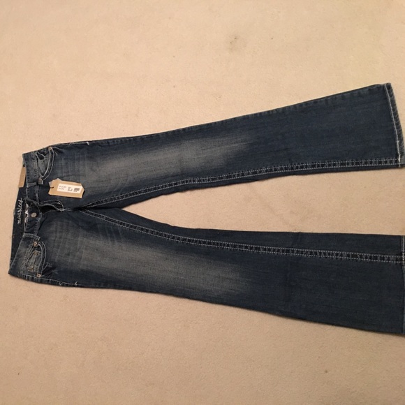 NWT women's Maurice's brand jeans size 7/8 x-long - Picture 2 of 5