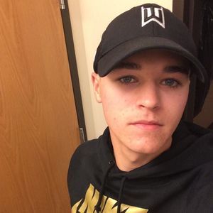 Meet your Posher, Ethan