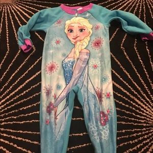 Toddler girl feet pajamas size 3t lot