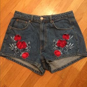 H&M rose patch jean shorts