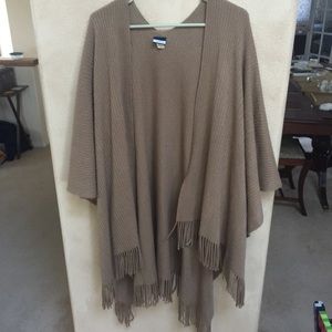 Lovely mushroom-colored shawl