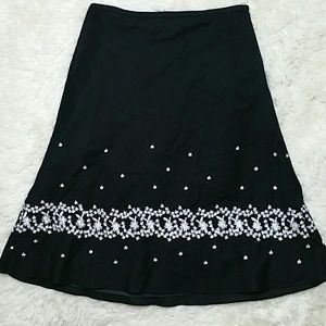 Ann Taylor embroidered cotton skirt