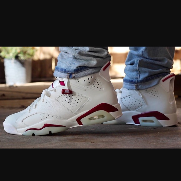 Nike Other - EUC NIKE AIR JORDAN RETRO 6 MAROON WHITE SIZE 13