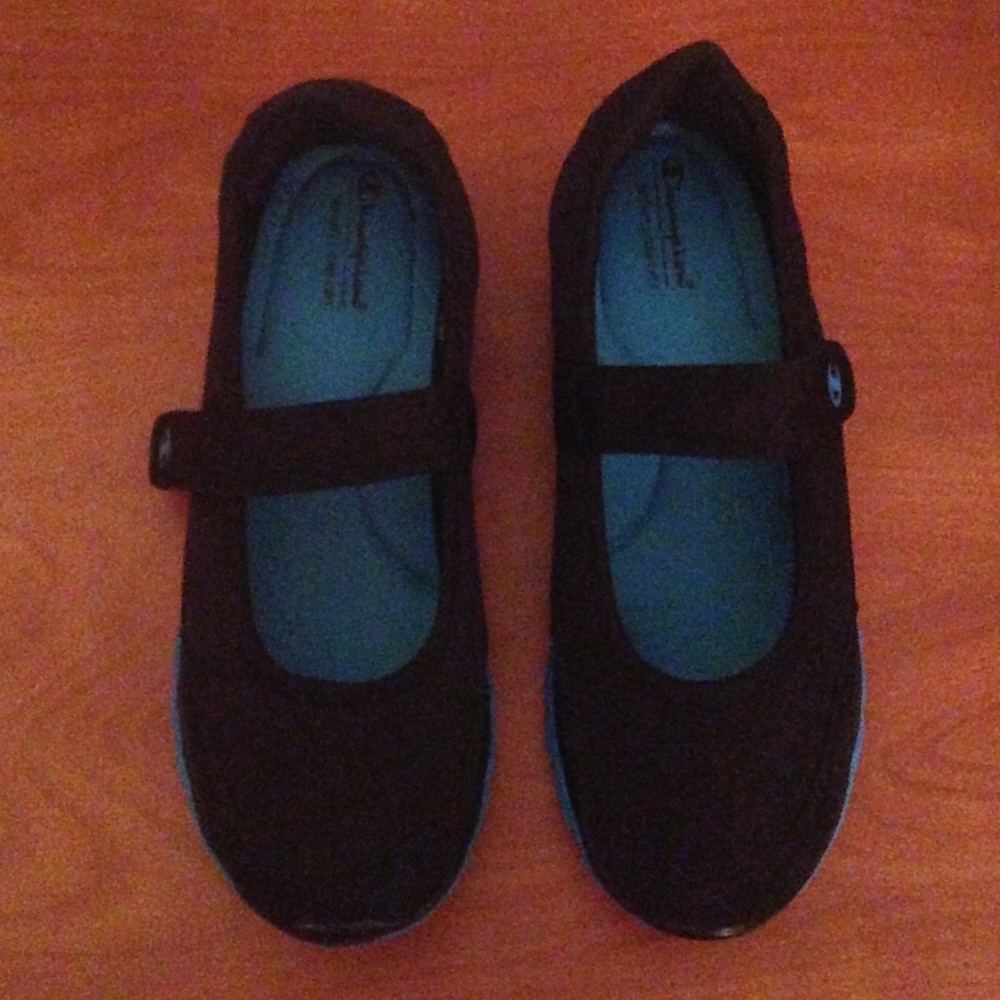 Sport Comfort Mary Jane Style Sneakers New Size 9