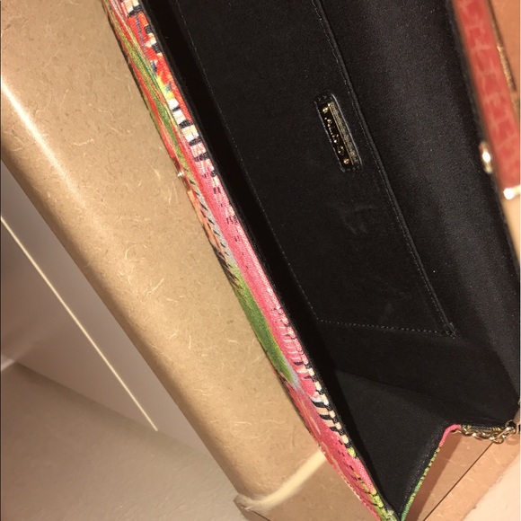 Shoulder bag - Picture 2 of 2