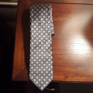 Brooks Brothers tie