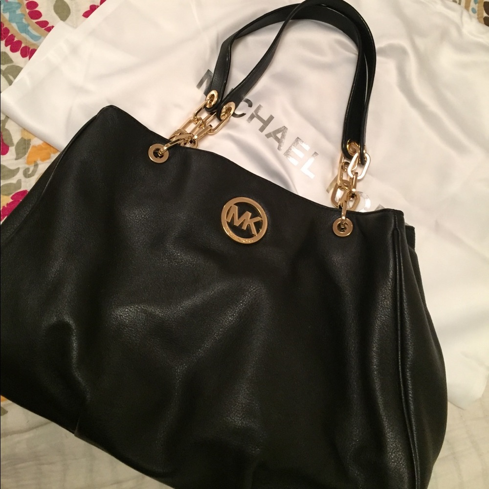 Michael Kors black leather purse