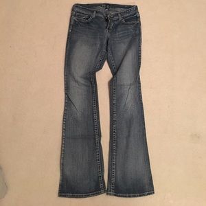 Women's Vanity jeans size 31x35 EUC