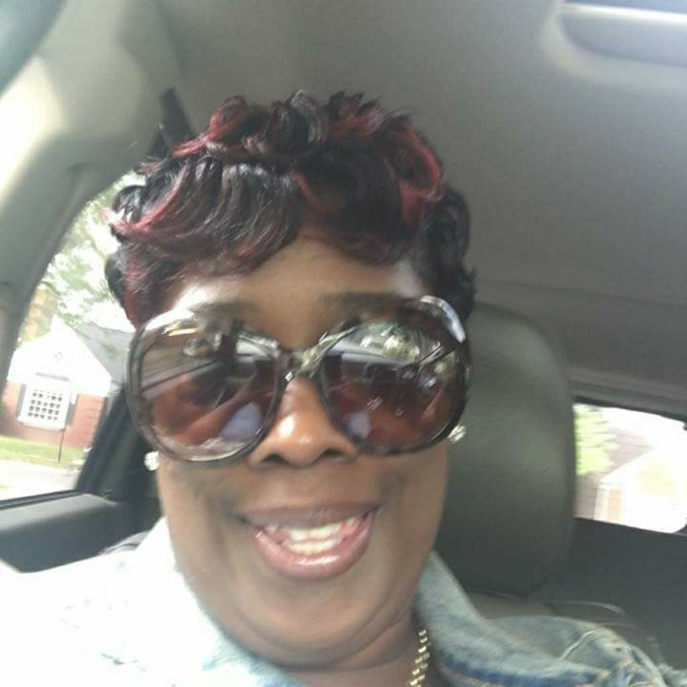 Meet your Posher, Rhonda