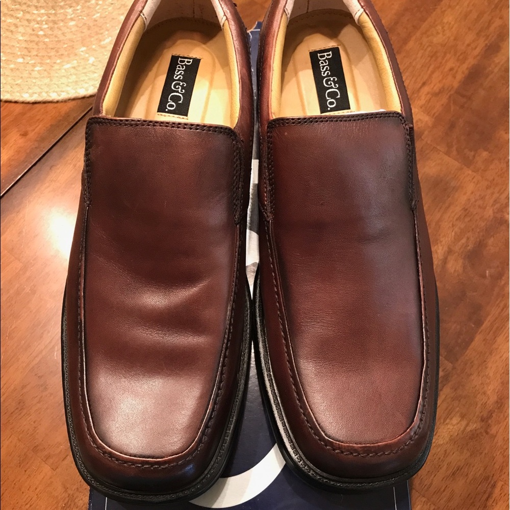 Bass dress shoes