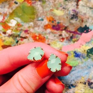 Kendra Scott Tessa studs!