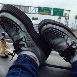 TUK oil slick creepers