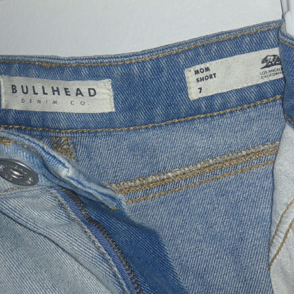 Bullhead mom shorts - Picture 2 of 3
