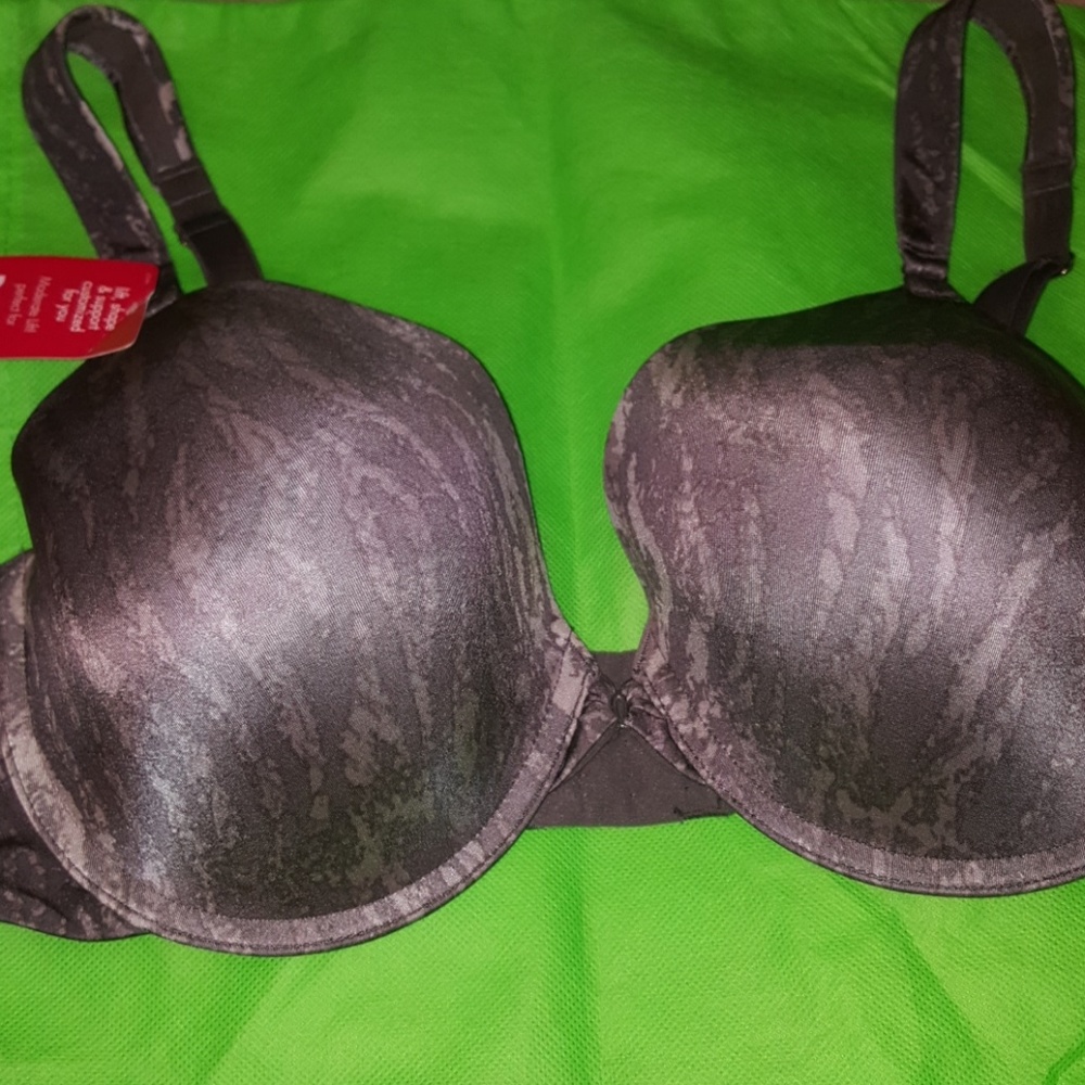 Brand new Lilyette bra in size 40D