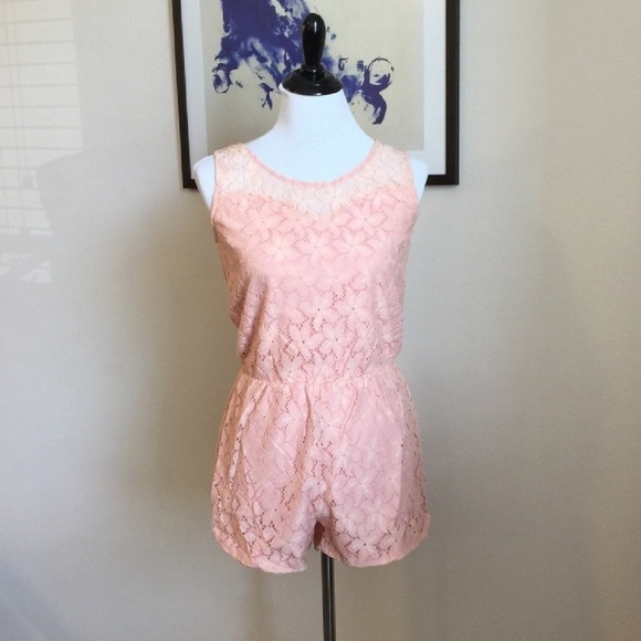 Pink Lace Romper - Picture 2 of 4