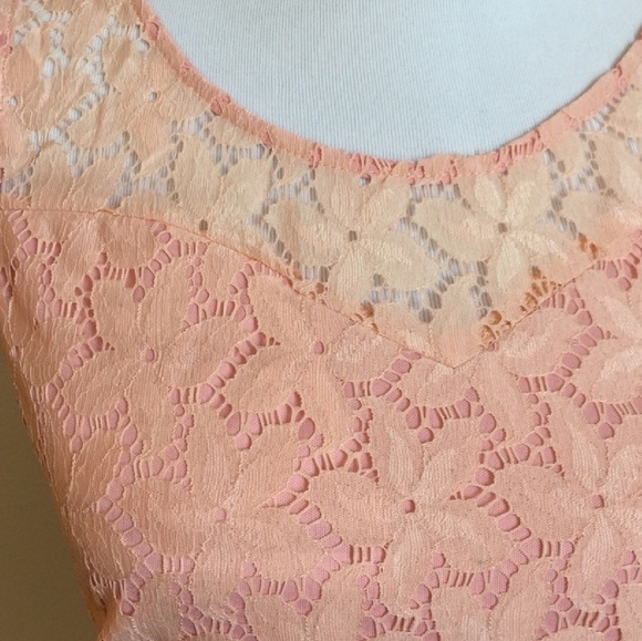 Pink Lace Romper - Picture 4 of 4