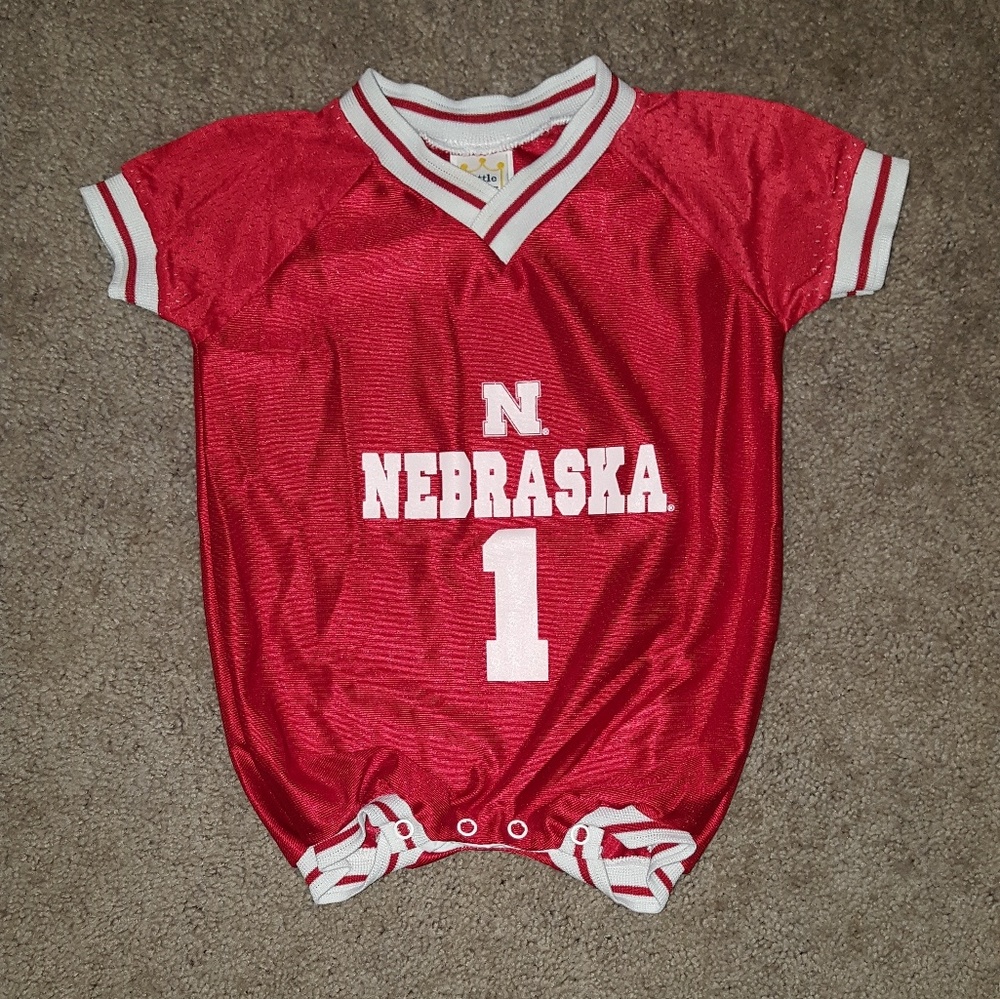 FINAL. 6M Nebraska Huskers bodysuit•onesie