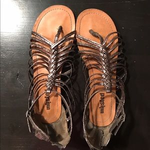 8.5 Metallic Gladiator sandals
