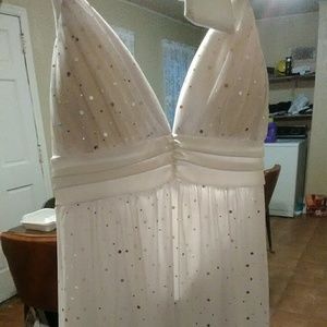 Beautiful white dress ??