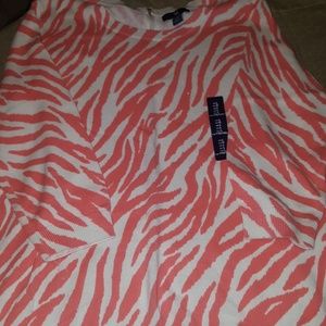 Brand new from the Gap 3/4 length thin sweater