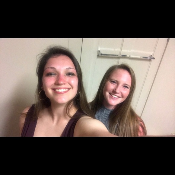 Meet your Posher, Erin - Picture 1 of 1