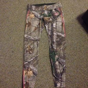 Camo leggings- WORN ONCE!