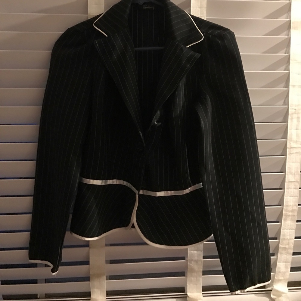 Pint Stripped Blazer