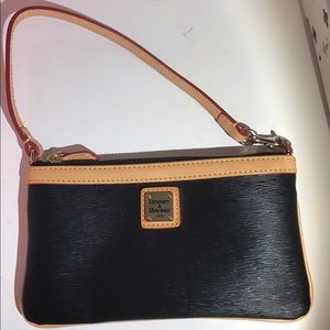 Dooney & Bourke clutch