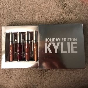 Holiday Kylie mattes