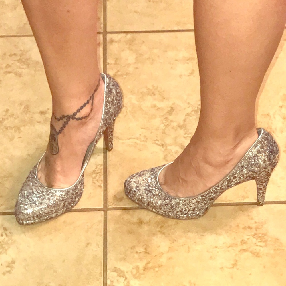 Beautiful Nine West sexy heels!