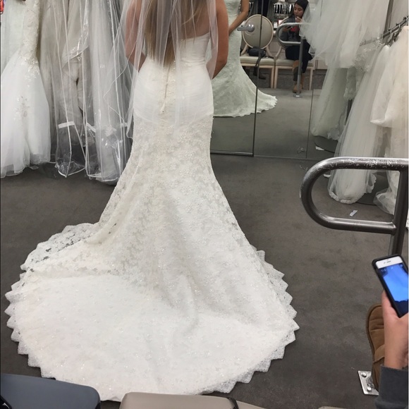 Lace Trumpet Wedding Dress - Ivory - Picture 7 of 8