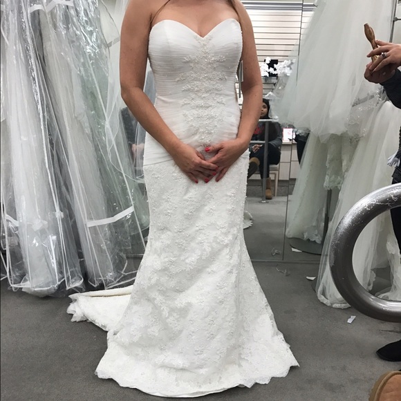 Lace Trumpet Wedding Dress - Ivory - Picture 8 of 8